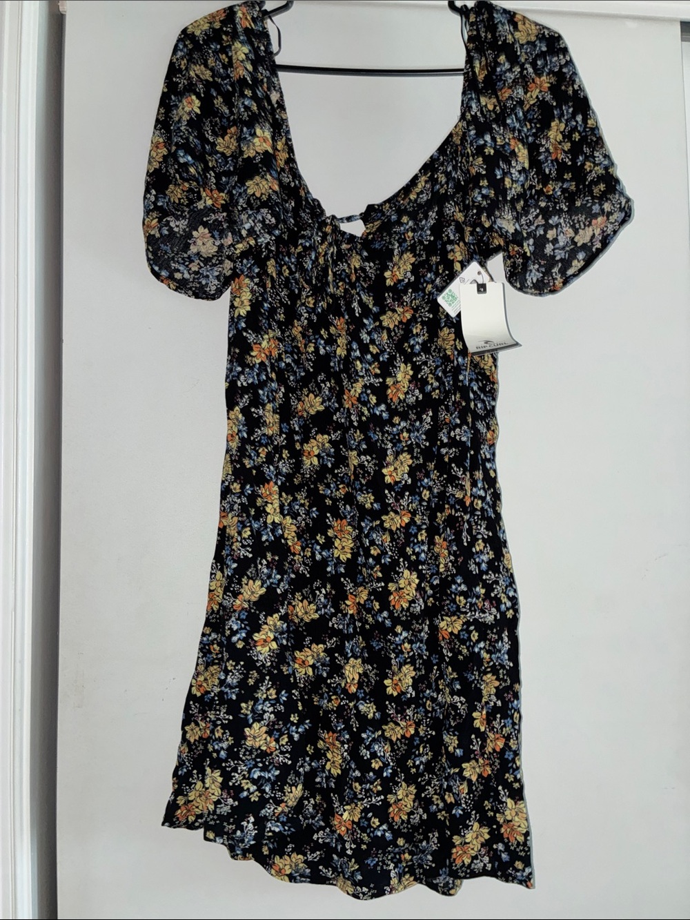 RipCurl Black Floral Short Dress with Puff Sleeves
